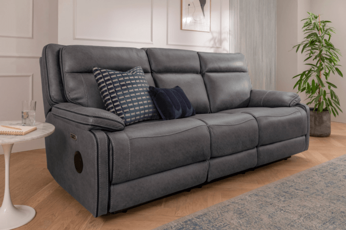 3 seater Recliner sofa