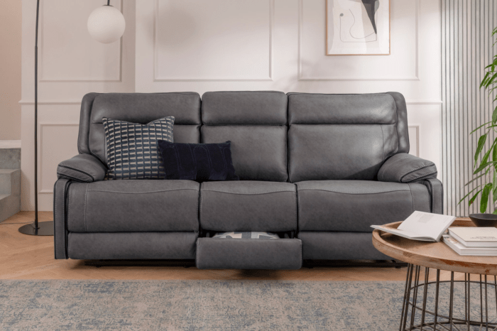 3 seater Recliner sofa