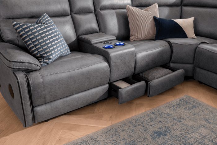 4 seater corner sofa​